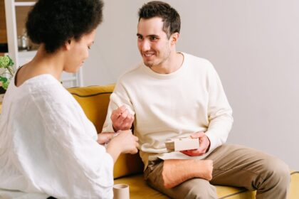 découvrez notre collection de jouets intimes qui éveillent vos sens et enrichissent vos moments de complicité. explorez une gamme variée pour une expérience sensualité et plaisir inégalés.