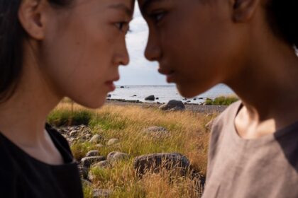 découvrez les clés pour réussir une relation à distance : conseils, astuces et témoignages pour entretenir l'amour malgré les kilomètres. apprenez à surmonter les défis et à renforcer vos liens, même à distance.