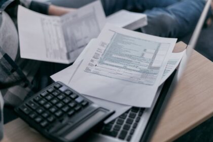 découvrez notre sélection innovante de gadgets pour hommes, alliant fonctionnalité, style et technologie. que vous soyez passionné de high-tech ou à la recherche du cadeau parfait, trouvez ici des accessoires incontournables qui faciliteront votre quotidien et ajouteront une touche d'originalité à votre vie.