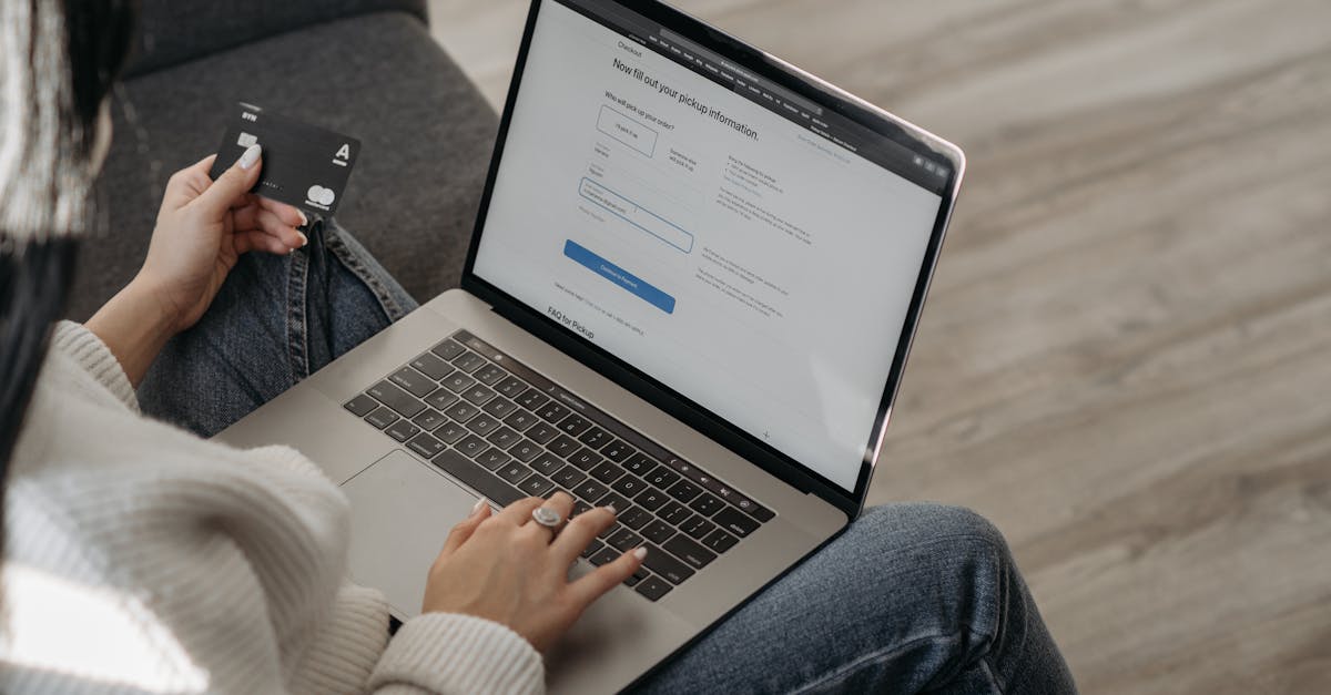 découvrez comment effectuer des achats en ligne en toute sécurité grâce à nos conseils et bonnes pratiques pour protéger vos informations personnelles et bancaires.