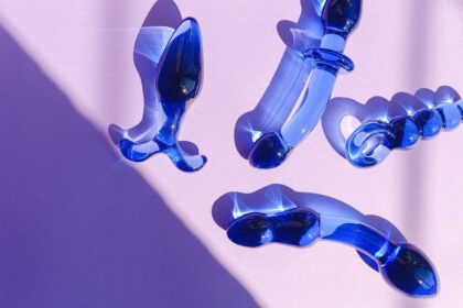 découvrez notre sélection variée de sex toys pour pimenter votre vie intime. que vous soyez novice ou expert, trouvez des produits de qualité adaptés à toutes vos envies et explorez de nouvelles sensations. commandez en toute discrétion et laissez place au plaisir!