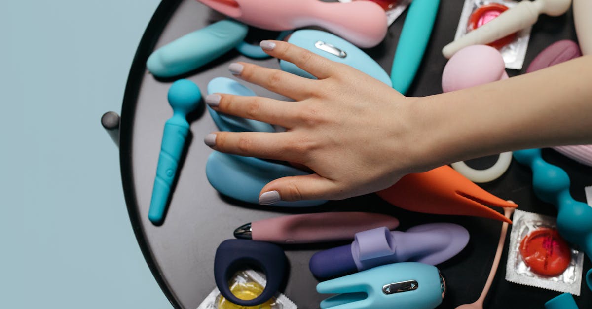 découvrez notre sélection variée de sextoys pour pimenter vos moments intimes. que vous soyez novice ou expérimenté, trouvez l'accessoire idéal pour explorer vos désirs en toute discrétion.