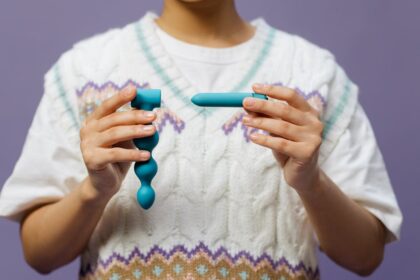 découvrez notre sélection de sextoys pour pimenter votre vie intime. qualité, diversité et discrétion au rendez-vous. explorez vos désirs et trouvez l'accessoire idéal pour des moments de plaisir inoubliables.