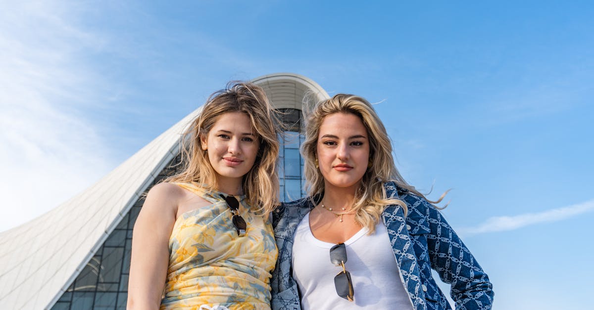 découvrez les secrets et les styles de vie des femmeurs, ces hommes charmants qui fascinent et attirent. plongez dans leur univers complexe, entre charme, séduction et relations éphémères. analysez les dynamiques sociales et les comportements qui font des femmeurs des figures intrigantes de la société moderne.