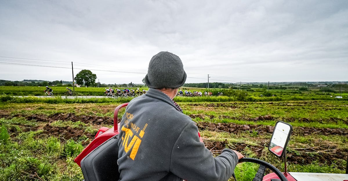 découvrez tout sur mylène farmer : biographie, discographie, succès et actualités de la célèbre chanteuse française symbole de la pop et de l’émotion.