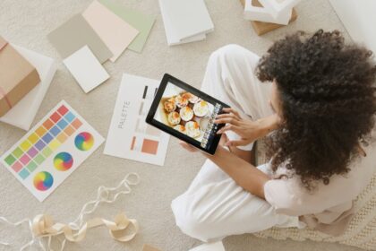 découvrez comment réagir face à un colis suspect : précautions à prendre, démarches à suivre et conseils de sécurité pour votre protection.