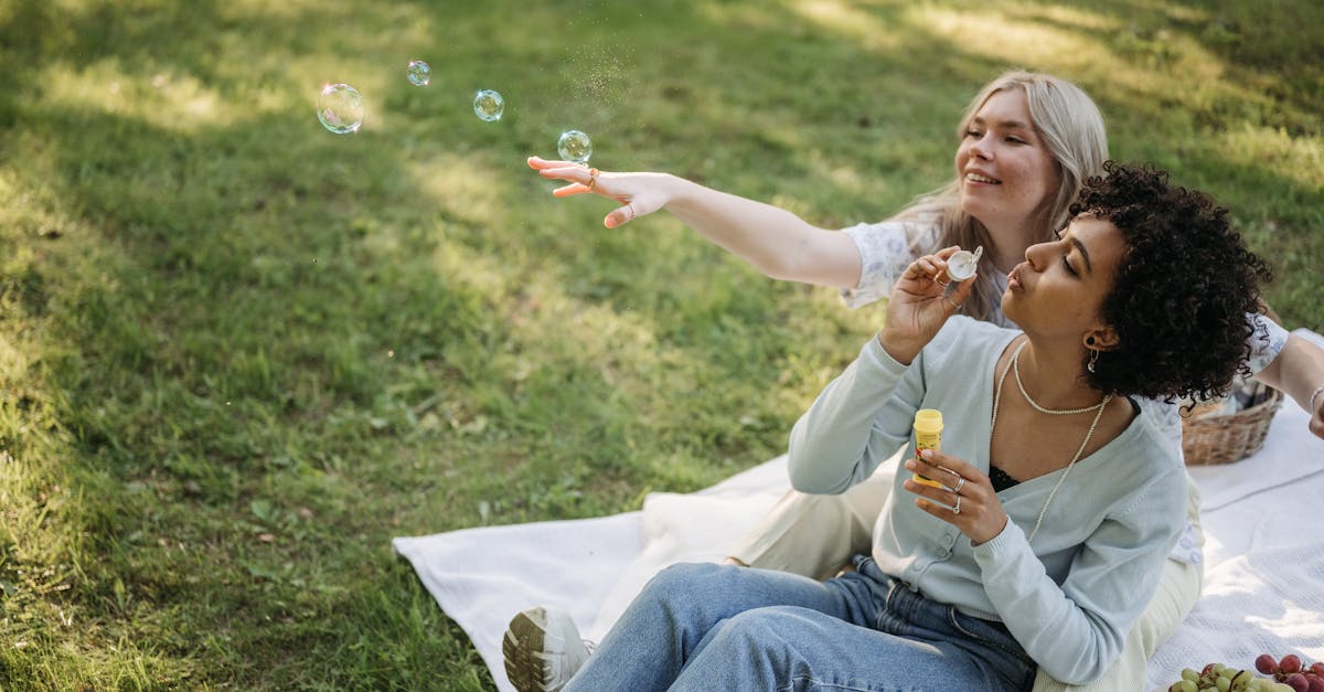 découvrez une sélection de sex-toys féminins adaptés à tous les besoins et envies. explorez nos conseils et guides pour choisir le jouet intime idéal et vivre une expérience sensorielle unique en toute discrétion.