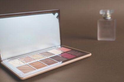 découvrez notre sélection de sextoys féminins alliant plaisir, innovation et discrétion. explorez des produits adaptés à toutes les envies pour une expérience intime épanouissante en toute sécurité.