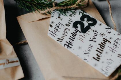 découvrez notre sélection de calendriers de l'avent originaux pour patienter jusqu'à noël. offrez-vous ou à vos proches une surprise chaque jour : chocolats, jouets, beauté et bien plus !