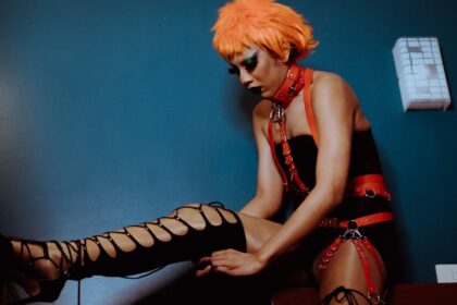 découvrez l'univers du bdsm : pratiques, sécurité, consentement et conseils pour explorer le bondage, la discipline, la domination, la soumission et le sadomasochisme en toute confiance.