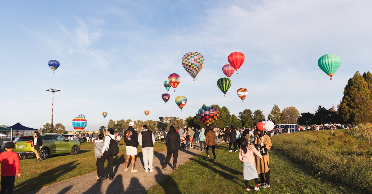 découvrez notre bdsm travel kit : l'ensemble parfait pour explorer vos désirs en toute discrétion lors de vos voyages. compact, élégant et complet, il contient tout le nécessaire pour des expériences sensuelles, où que vous soyez.