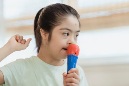 découvrez le stimulateur clitoridien : un accessoire conçu pour intensifier le plaisir féminin, améliorer votre intimité et explorer de nouvelles sensations en toute sécurité.