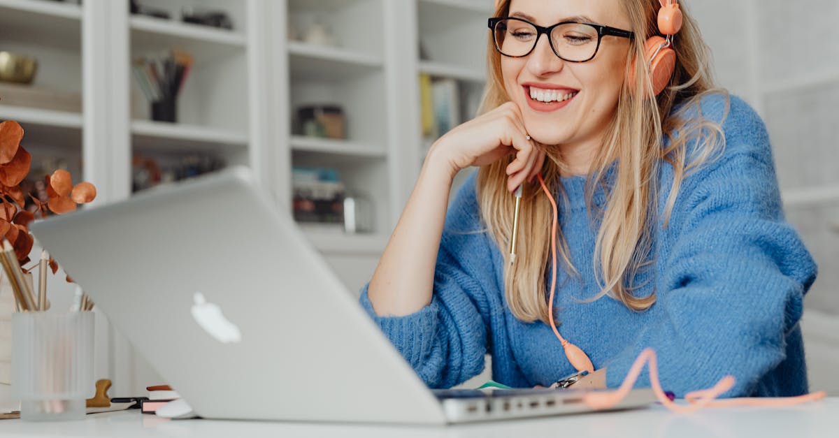 découvrez le sextoy connecté discret, parfait pour des moments de plaisir en toute confidentialité. profitez d'une expérience innovante et contrôlez-le facilement via votre smartphone, seul(e) ou en couple.