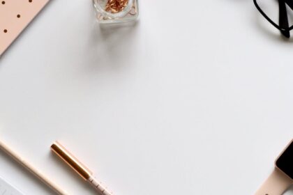 découvrez tout sur le rose gold : signification, tendances et conseils pour adopter cette teinte élégante dans vos bijoux, accessoires et décoration.