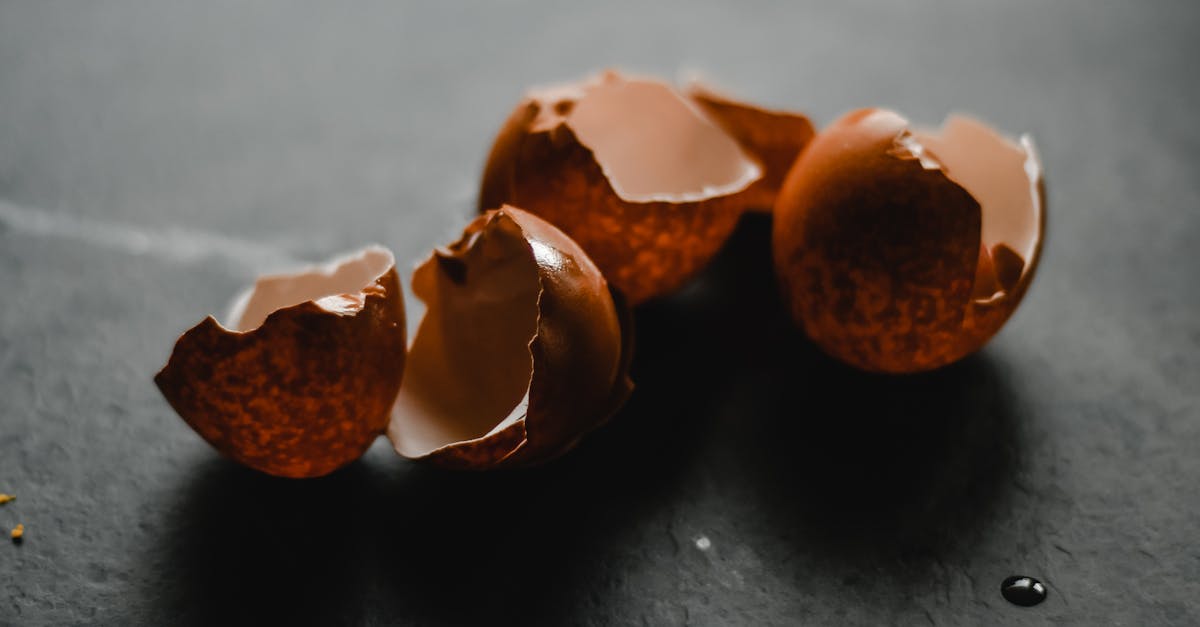 découvrez le vibrating egg, un œuf vibrant discret et puissant, parfait pour explorer de nouvelles sensations seul(e) ou en couple. pratique, silencieux et facile à utiliser, il offre une stimulation ciblée et un maximum de plaisir en toute discrétion.