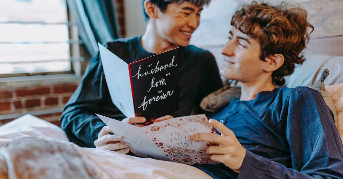 découvrez notre sélection de sex toys pour couples, conçus pour pimenter vos moments d'intimité et renforcer votre complicité. profitez d'expériences sensorielles uniques à deux.