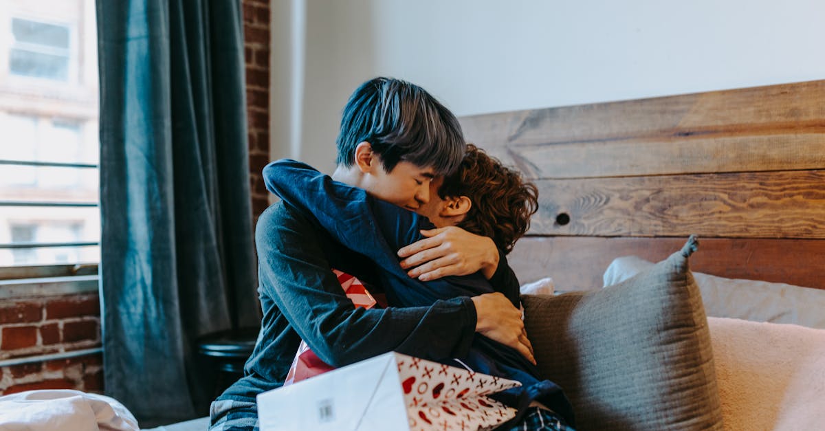 découvrez notre sélection de sex toys pour couples, conçus pour pimenter vos moments intimes et renforcer votre complicité.