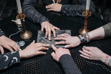 découvrez la collection intimate objects, une sélection d'objets uniques qui apportent confort et charme à votre quotidien.