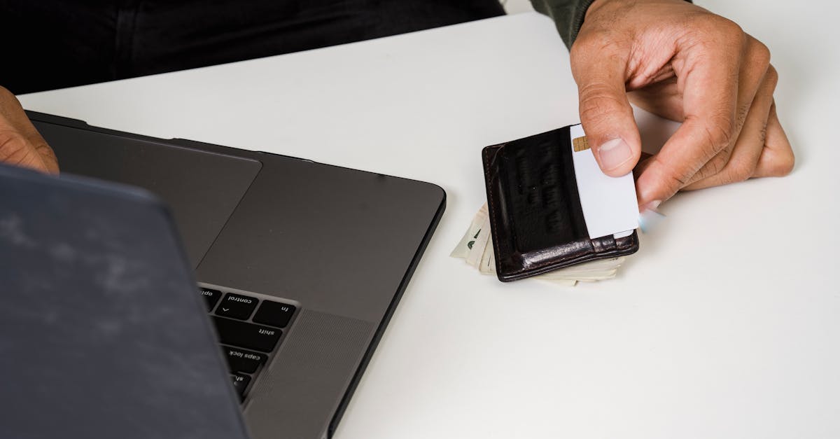 découvrez les enjeux de sécurité des jouets sexuels connectés et apprenez comment protéger votre intimité tout en profitant des technologies innovantes.