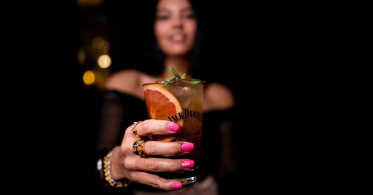 découvrez nos offres spéciales pour vos fêtes : réductions exclusives, idées festives et services personnalisés pour des célébrations inoubliables.