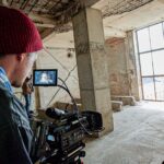 découvrez les coulisses exclusives et plongez au cœur des secrets de la création avec notre contenu 'behind the scenes'.