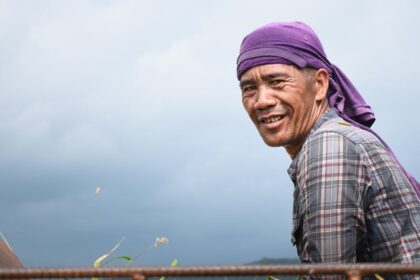 découvrez le métier d'agriculteur : passion, techniques agricoles et vie à la ferme. tout sur le travail des champs et l'élevage.