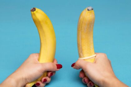 explorez la diversité de la sexualité humaine, ses dimensions émotionnelles, physiques et culturelles, pour mieux comprendre et vivre votre identité sexuelle.