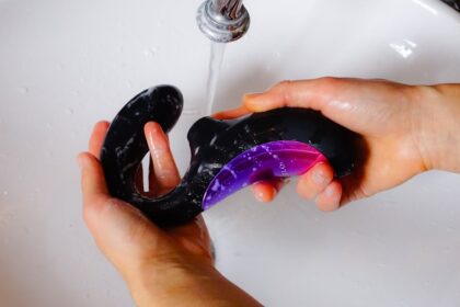 découvrez notre vibromasseur pour couple, conçu pour intensifier le plaisir partagé et renforcer la complicité intime.