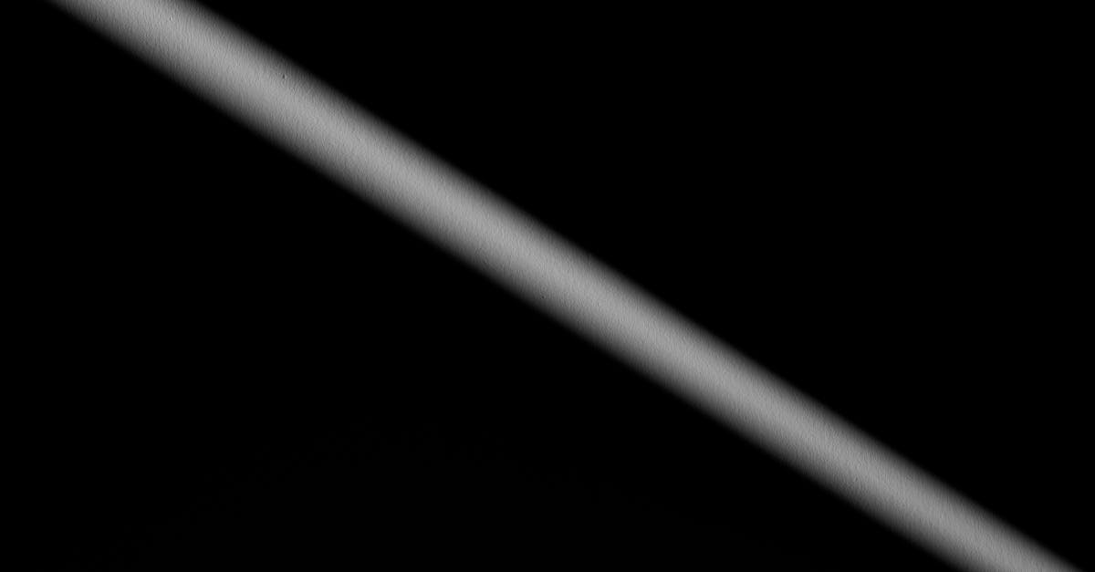 découvrez tout ce qu'il faut savoir sur l'exhibitionnisme, ses implications légales et sociales, ainsi que les conseils pour prévenir ce comportement.