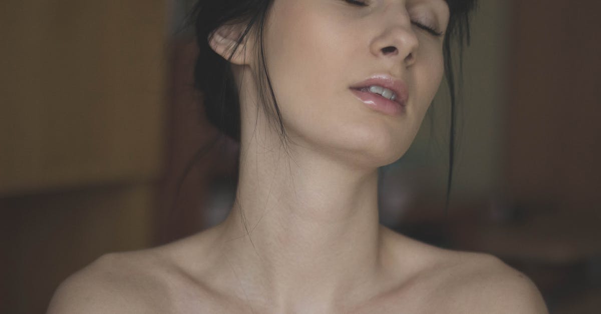 découvrez des conseils et techniques pour la stimulation du clitoris afin d'améliorer votre plaisir et votre bien-être intime.