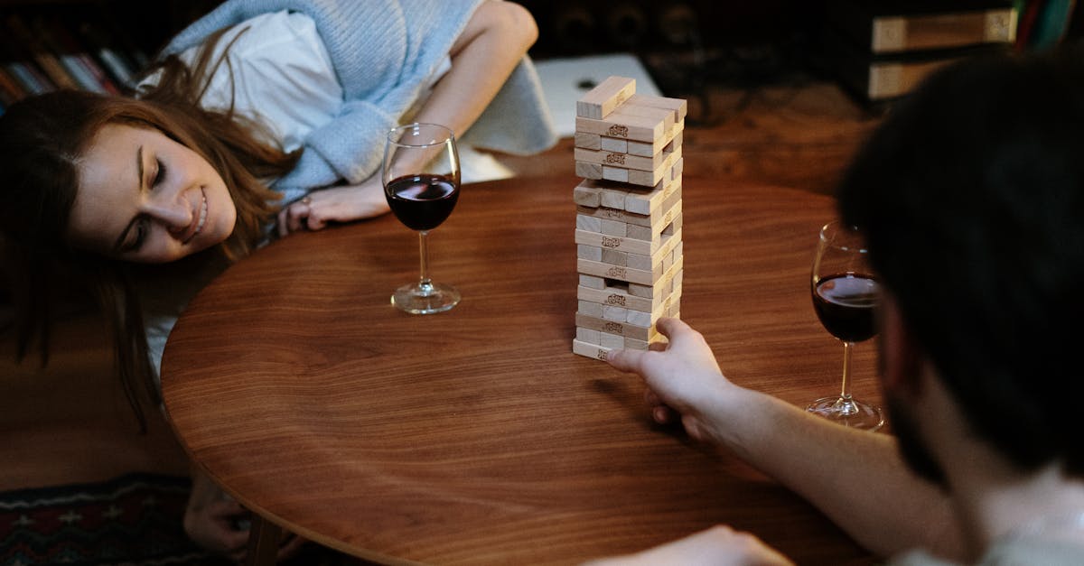 découvrez des jeux de société conçus spécialement pour les couples, parfaits pour renforcer la complicité et passer des moments ludiques à deux.