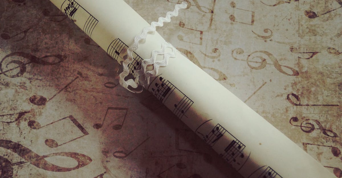 découvrez notre collection de poupées uniques et de qualité, parfaites pour les enfants et les collectionneurs passionnés. trouvez la poupée idéale pour offrir ou décorer.