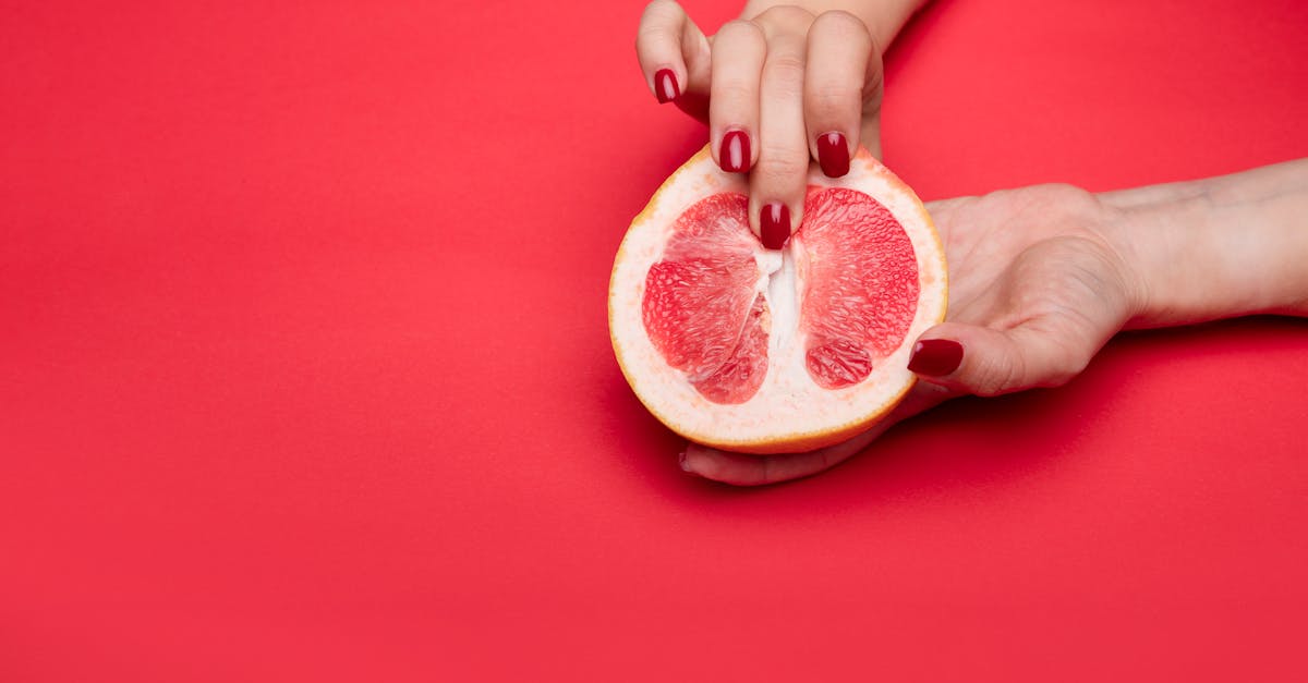 découvrez tout ce qu'il faut savoir sur la masturbation féminine, un sujet naturel et important pour le bien-être intime et la connaissance de soi.