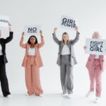 découvrez le féminisme : son histoire, ses valeurs et son impact sur l'égalité des sexes dans la société moderne.