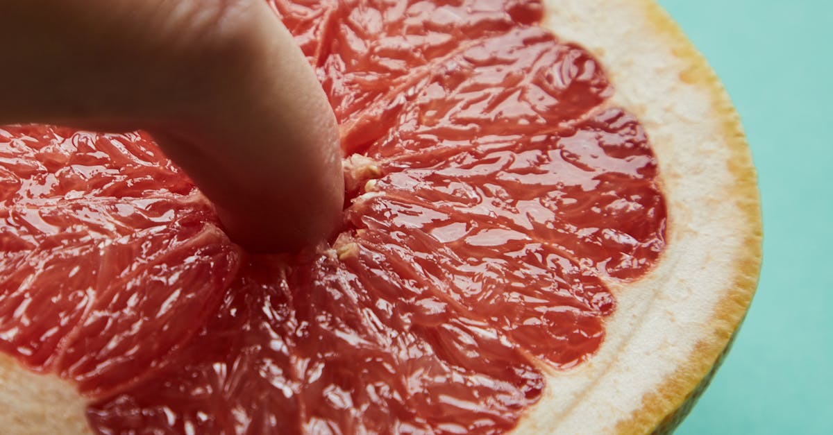 découvrez des techniques de masturbation efficaces et sûres pour mieux connaître votre corps et améliorer votre plaisir en toute intimité.