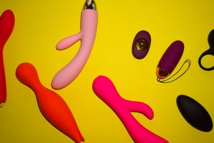 découvrez notre sélection de sex toys pour pimenter votre vie intime en toute discrétion et sécurité. produits de qualité, pour tous les goûts et envies.