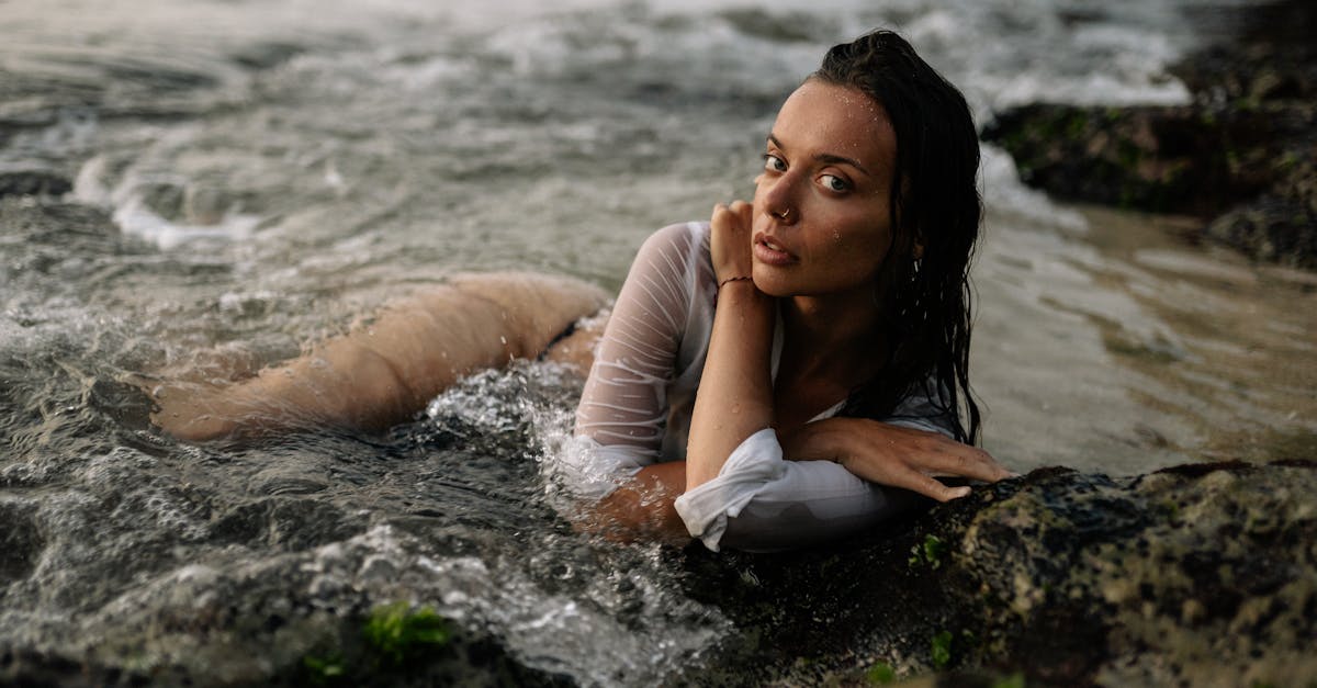 découvrez womanizer wave, le stimulateur innovant qui offre une expérience sensorielle unique grâce à sa technologie de stimulation par ondes. profitez de moments de plaisir intenses et personnalisés.